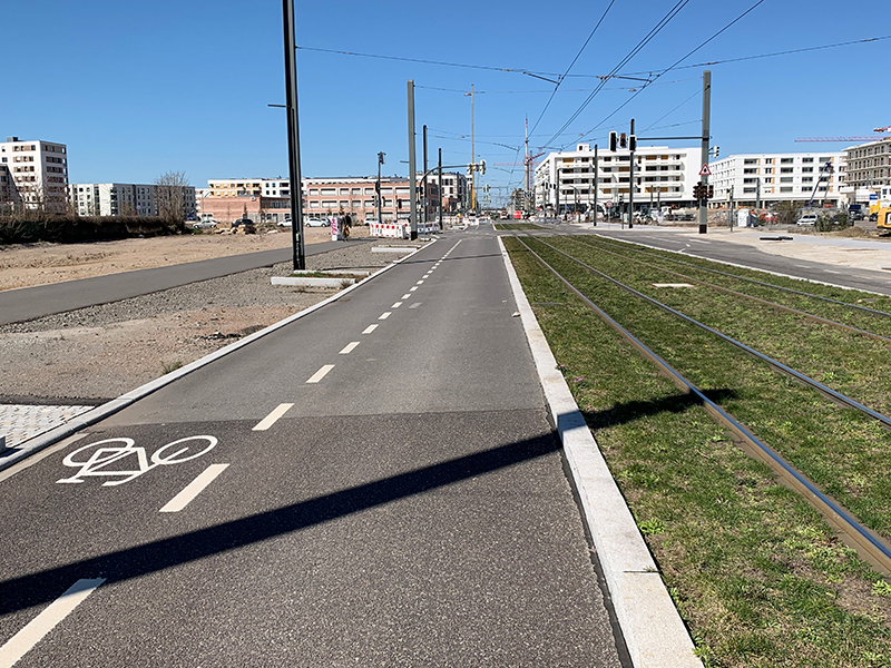 Die Grüne Meile wurde für den Auto- und Radverkehr freigegeben. (Foto: Stadt Heidelberg) Die Grüne Meile wurde für den Auto- und Radverkehr freigegeben. (Foto: Stadt Heidelberg)